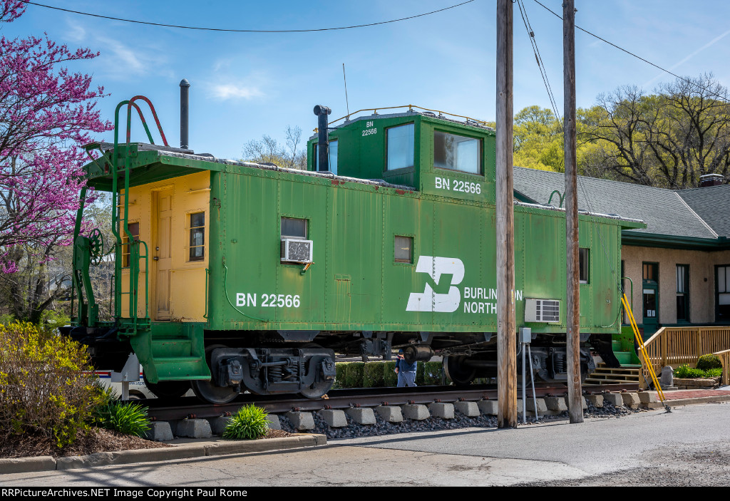 BN 22566, ex Union Pacific CA-3 UP 25054 Caboose on display